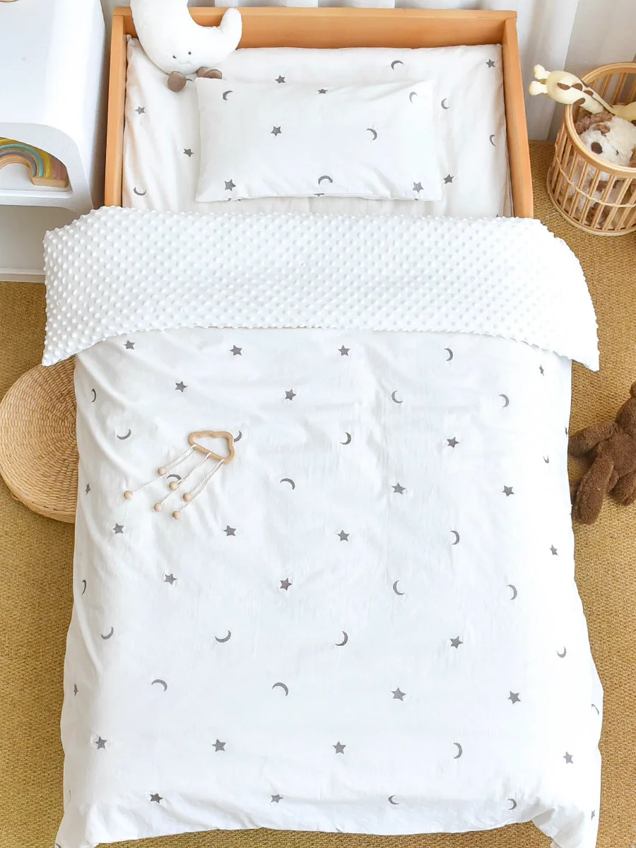 3PCS Bedding Set Vintage Cartoon Cotton Baby Children Crib Bed Duvet Cover Sheet Pillowcase Without Filler 3PCS Bedding Set Vintage Cartoon Cotton Baby Children Crib Bed Duvet Cover Sheet Pillowcase Without Filler