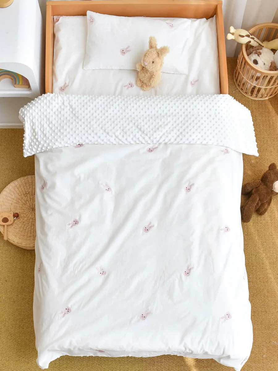 3PCS Bedding Set Vintage Cartoon Cotton Baby Children Crib Bed Duvet Cover Sheet Pillowcase Without Filler 3PCS Bedding Set Vintage Cartoon Cotton Baby Children Crib Bed Duvet Cover Sheet Pillowcase Without Filler